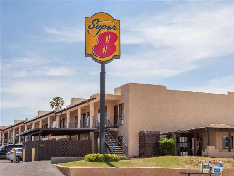 Super 8 By Wyndham Barstow Ξενοδοχείο Εξωτερικό φωτογραφία